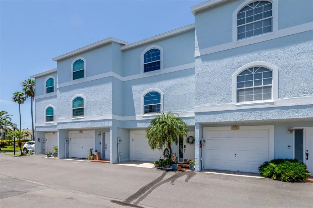 751 PINELLAS BAYWAY S #208 Tierra Verde, FL 33715