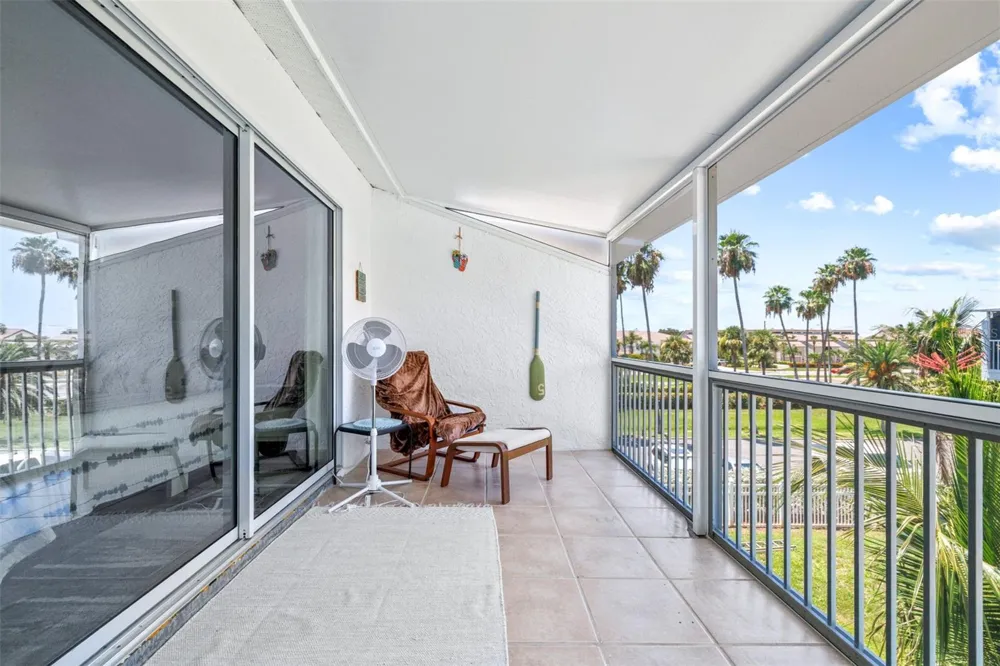 751 PINELLAS BAYWAY S #208 Tierra Verde, FL 33715