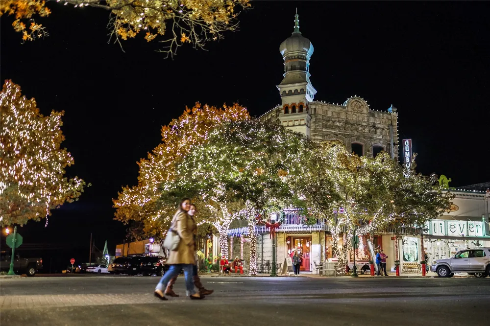 1121 Ellensburg Drive Georgetown, TX 78633