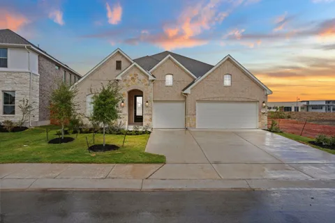 1121 Ellensburg Drive
