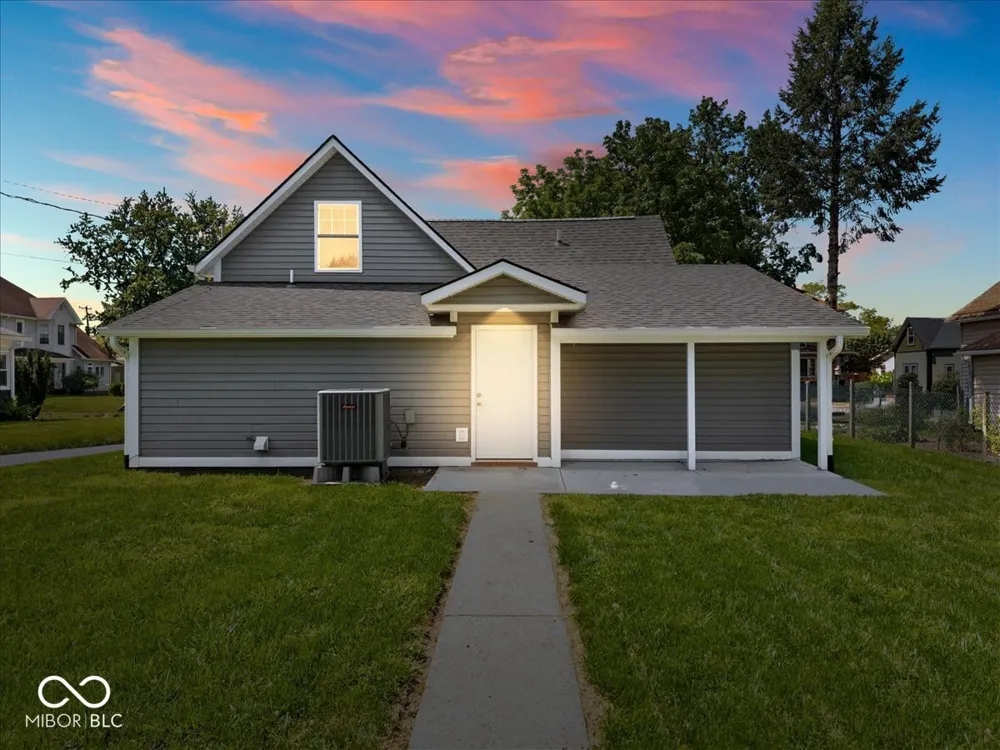 898 S 9th Street Noblesville, IN 46060