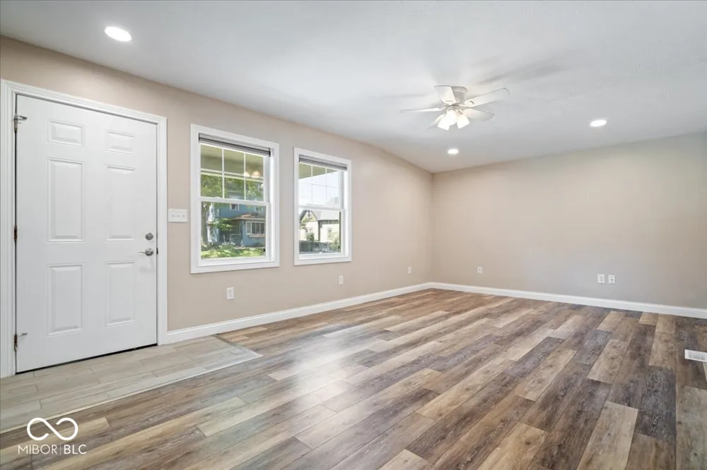 898 S 9th Street Noblesville, IN 46060