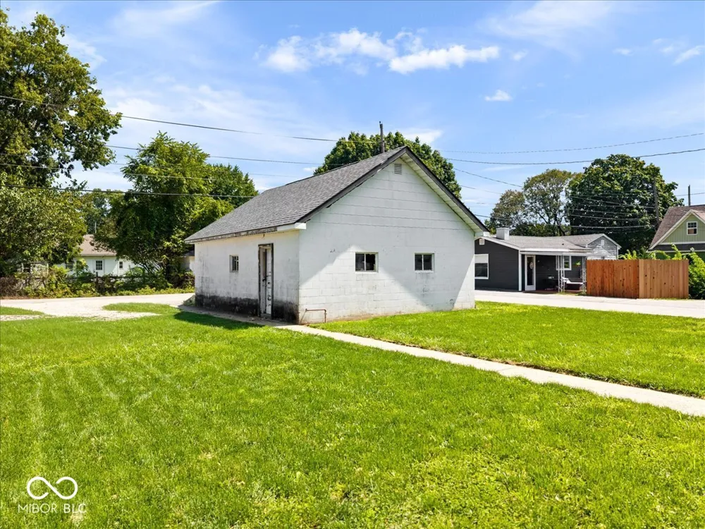 898 S 9th Street Noblesville, IN 46060
