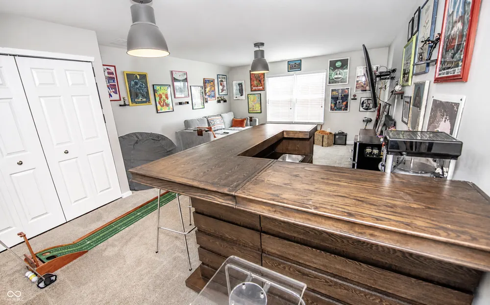 11711 Fawn Crest Drive Indianapolis, IN 46235