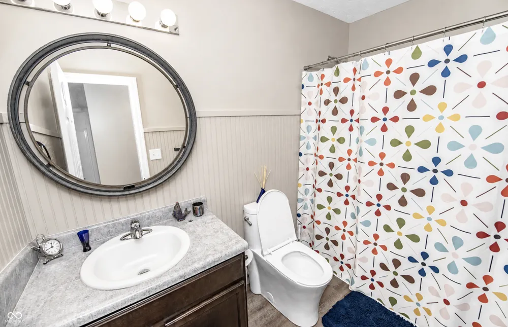 11711 Fawn Crest Drive Indianapolis, IN 46235