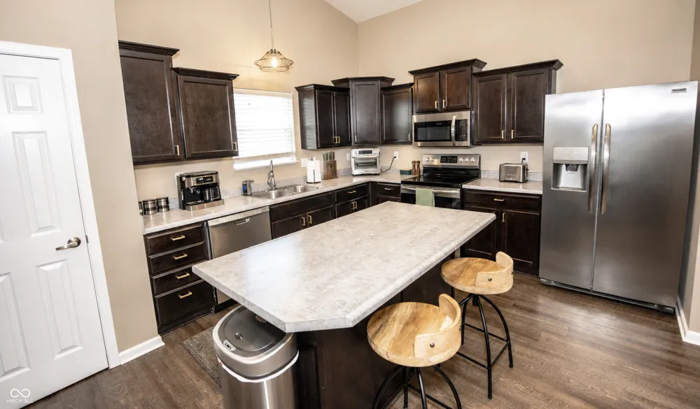 11711 Fawn Crest Drive Indianapolis, IN 46235