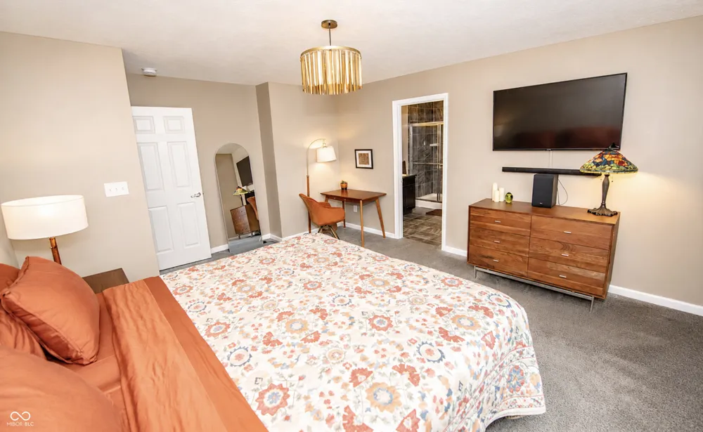 11711 Fawn Crest Drive Indianapolis, IN 46235
