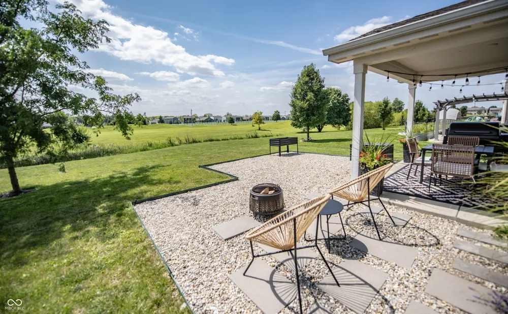 11711 Fawn Crest Drive Indianapolis, IN 46235