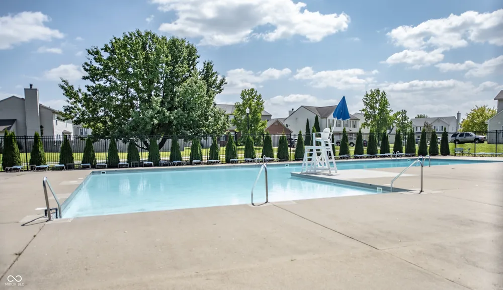 11711 Fawn Crest Drive Indianapolis, IN 46235