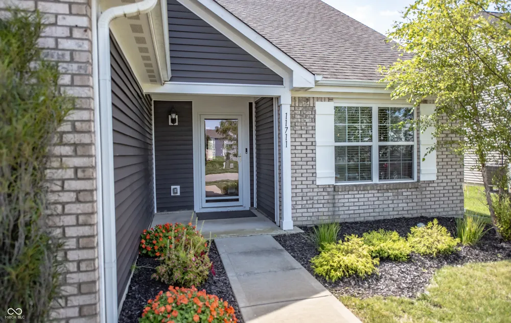 11711 Fawn Crest Drive Indianapolis, IN 46235