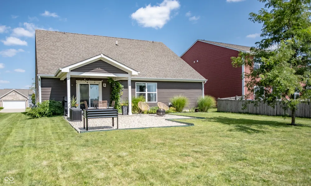 11711 Fawn Crest Drive Indianapolis, IN 46235