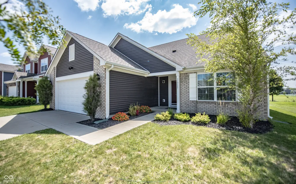 11711 Fawn Crest Drive Indianapolis, IN 46235