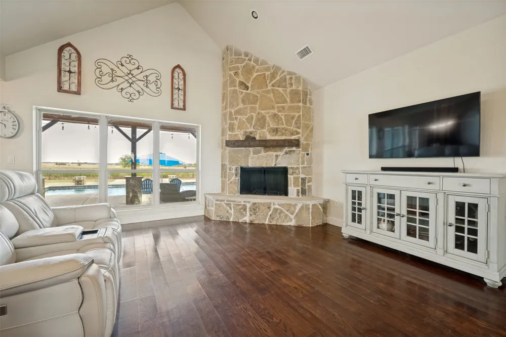 8400 Holder Road Northlake, TX 76247