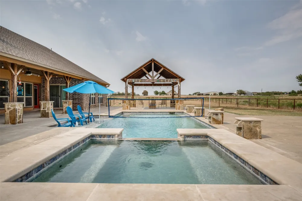 8400 Holder Road Northlake, TX 76247