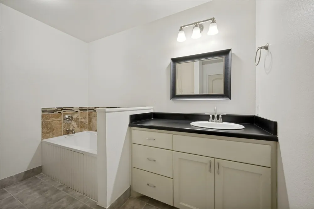 8400 Holder Road Northlake, TX 76247