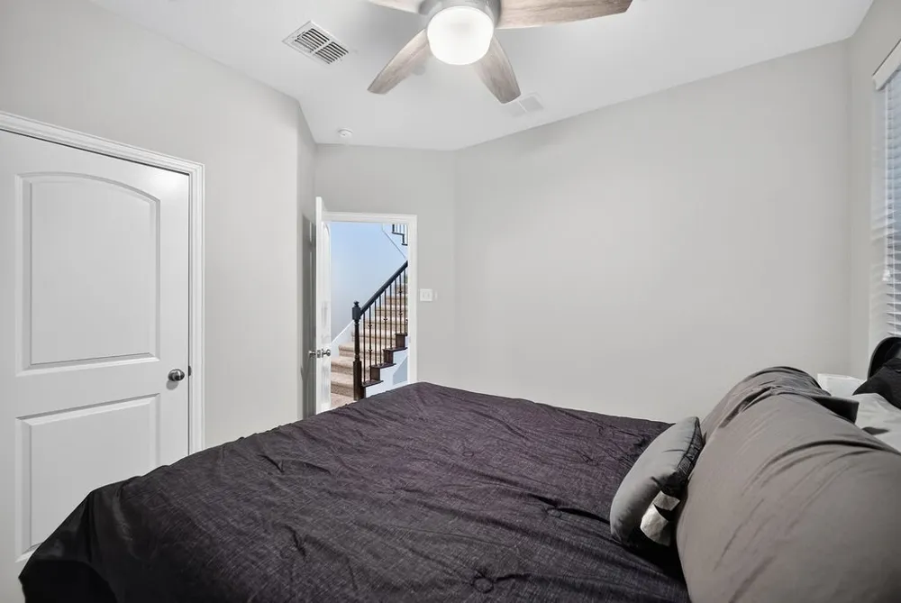 7880 Oxer Drive Irving, TX 75063