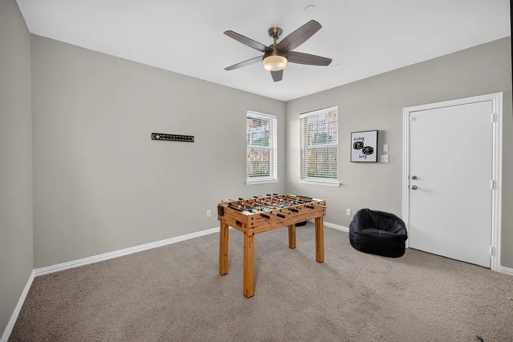7880 Oxer Drive Irving, TX 75063