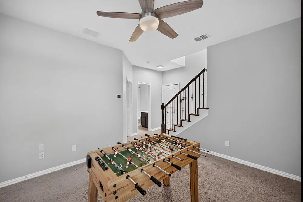 7880 Oxer Drive Irving, TX 75063