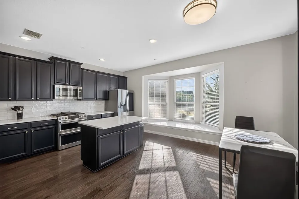 7880 Oxer Drive Irving, TX 75063