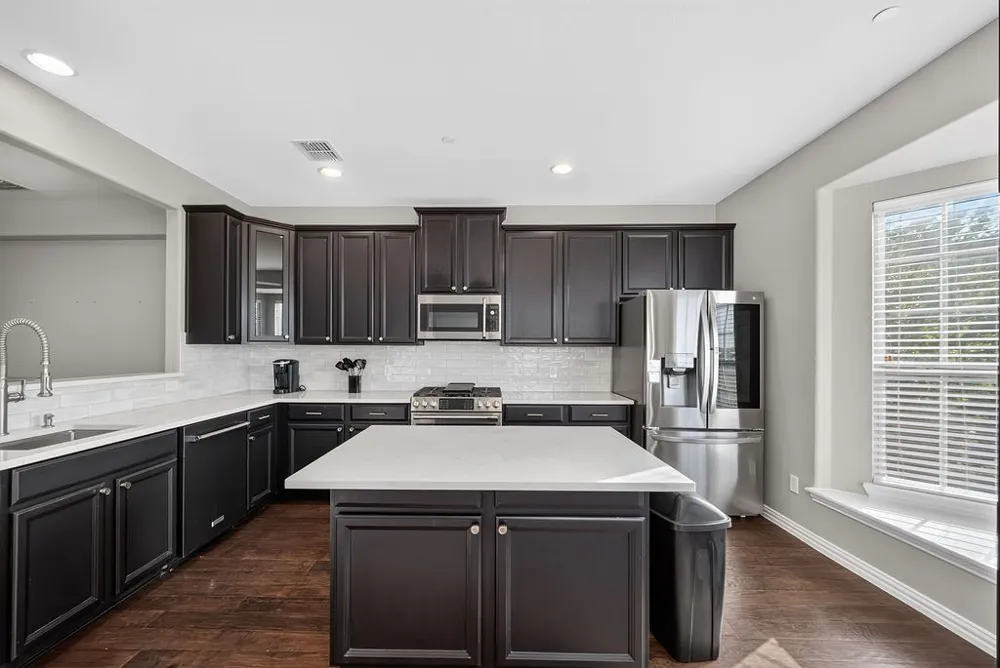 7880 Oxer Drive Irving, TX 75063