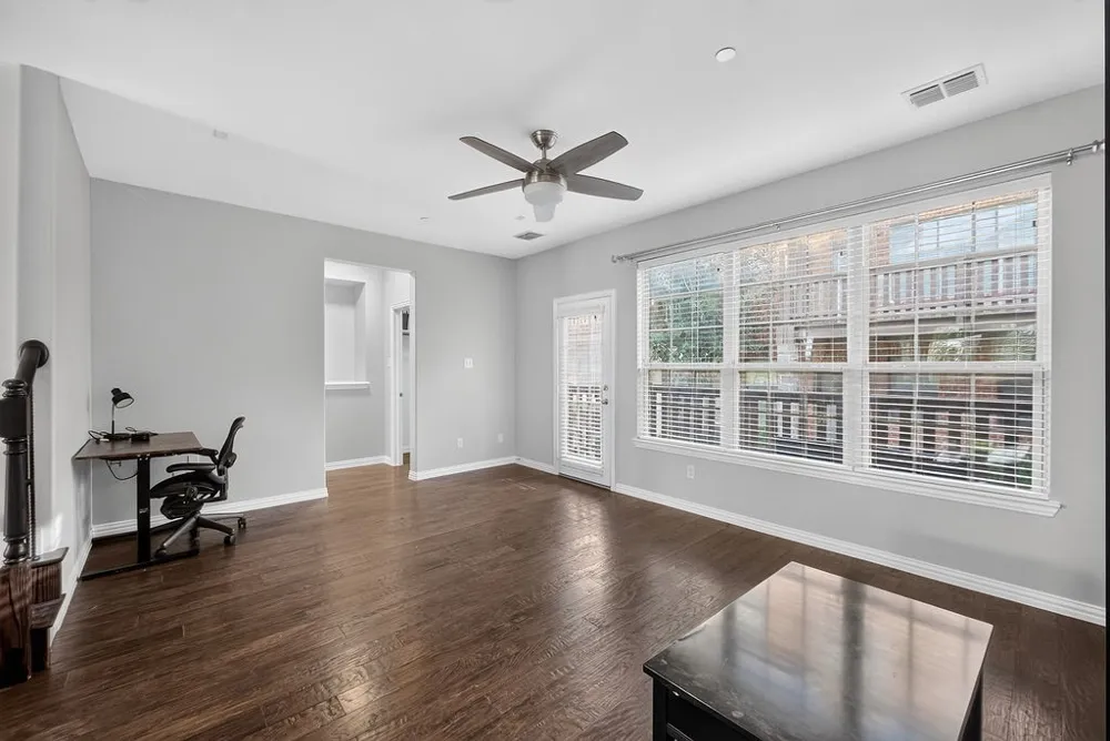 7880 Oxer Drive Irving, TX 75063