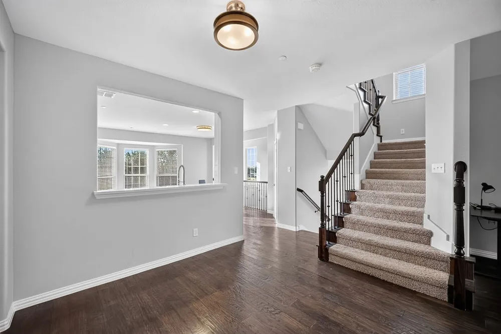 7880 Oxer Drive Irving, TX 75063