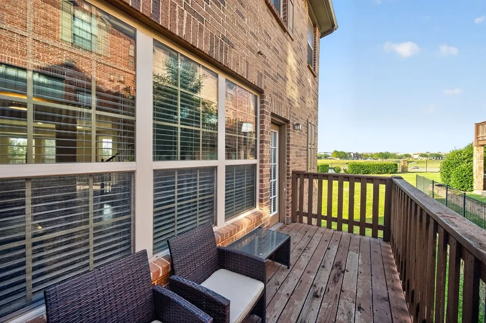 7880 Oxer Drive Irving, TX 75063
