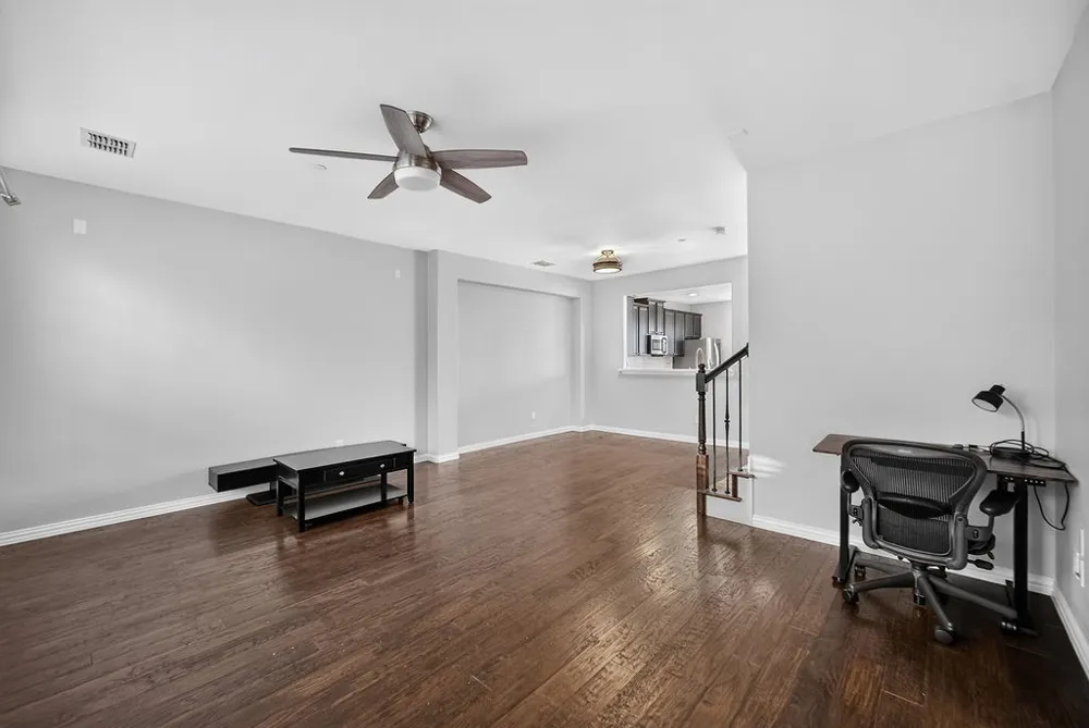 7880 Oxer Drive Irving, TX 75063