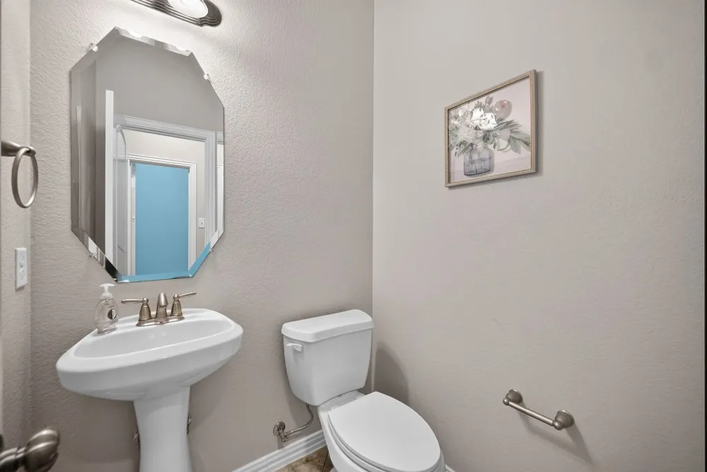 7880 Oxer Drive Irving, TX 75063
