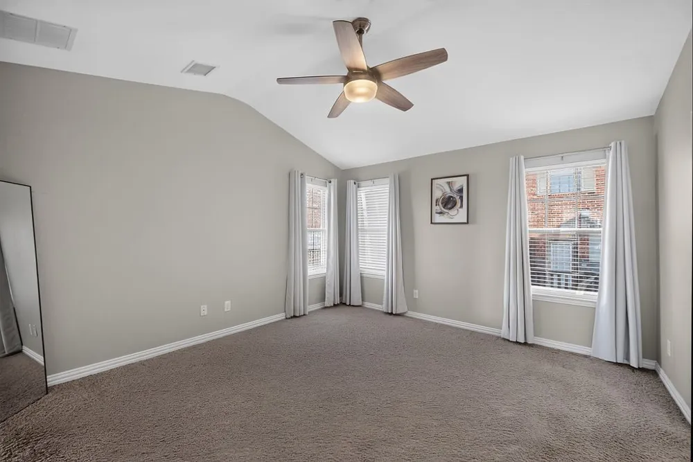 7880 Oxer Drive Irving, TX 75063
