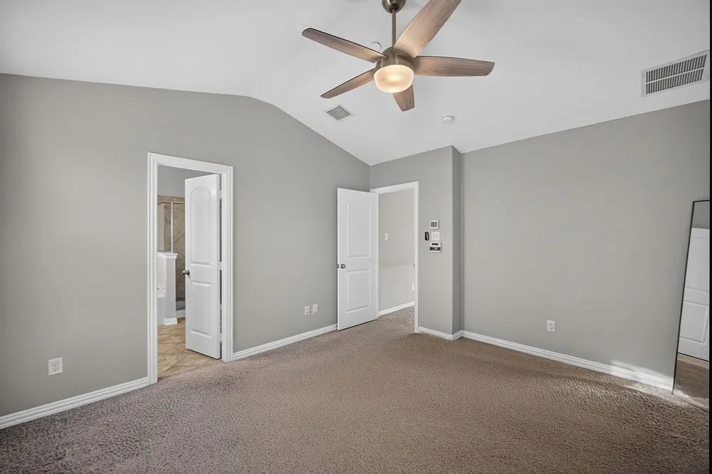 7880 Oxer Drive Irving, TX 75063