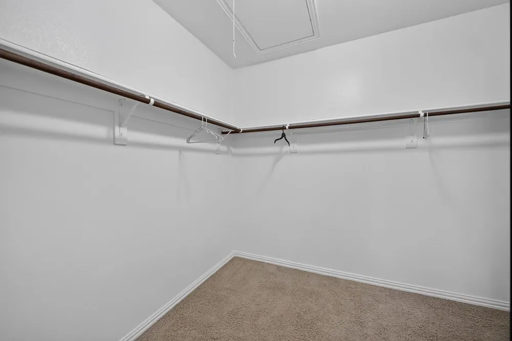 7880 Oxer Drive Irving, TX 75063