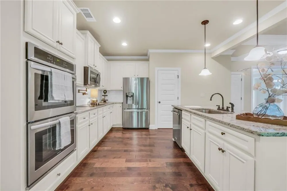 231 Homestead Circle Forsyth, GA 31029