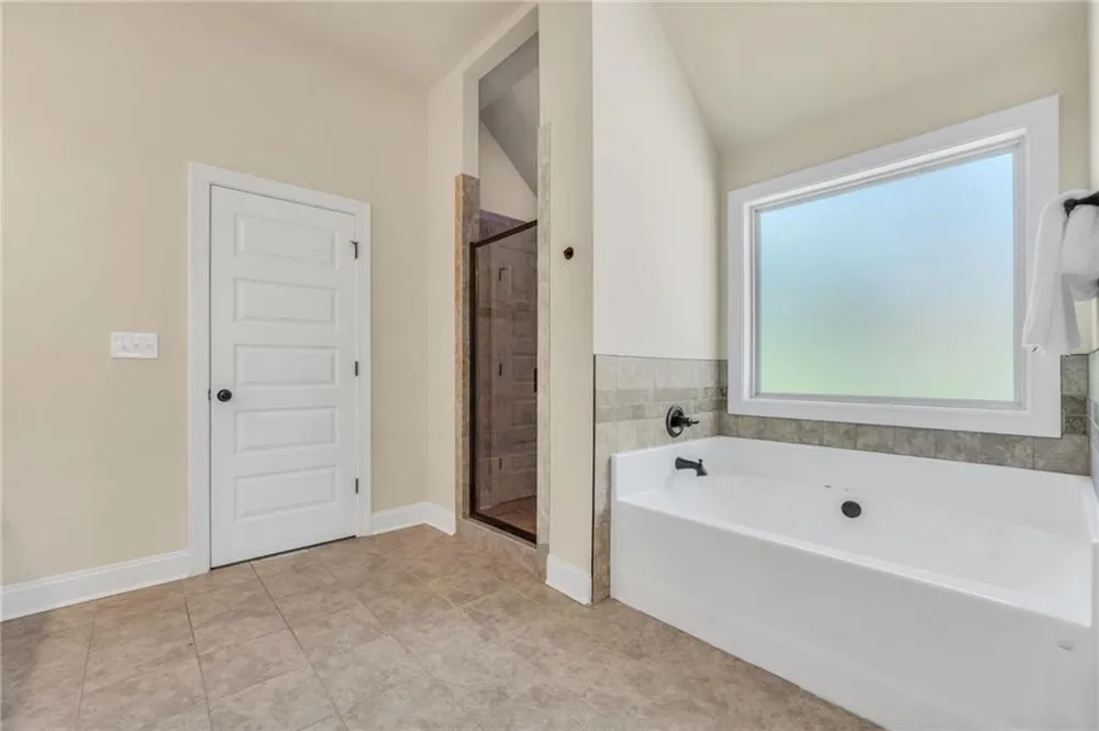 231 Homestead Circle Forsyth, GA 31029