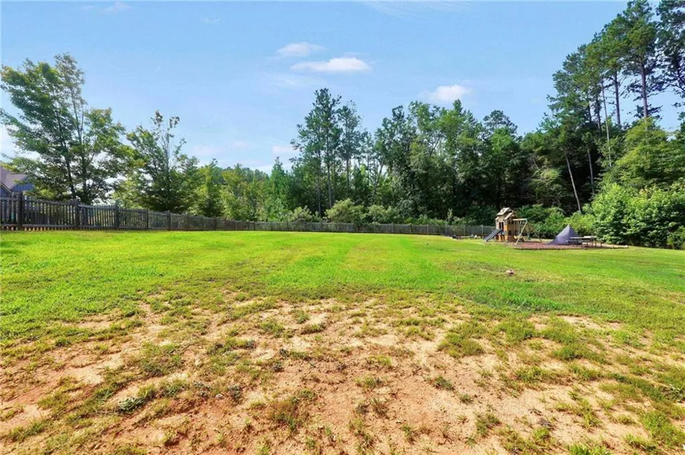231 Homestead Circle Forsyth, GA 31029
