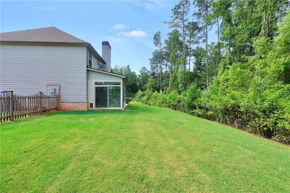 231 Homestead Circle Forsyth, GA 31029