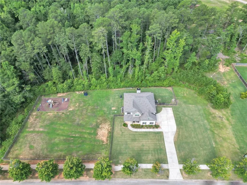 231 Homestead Circle Forsyth, GA 31029