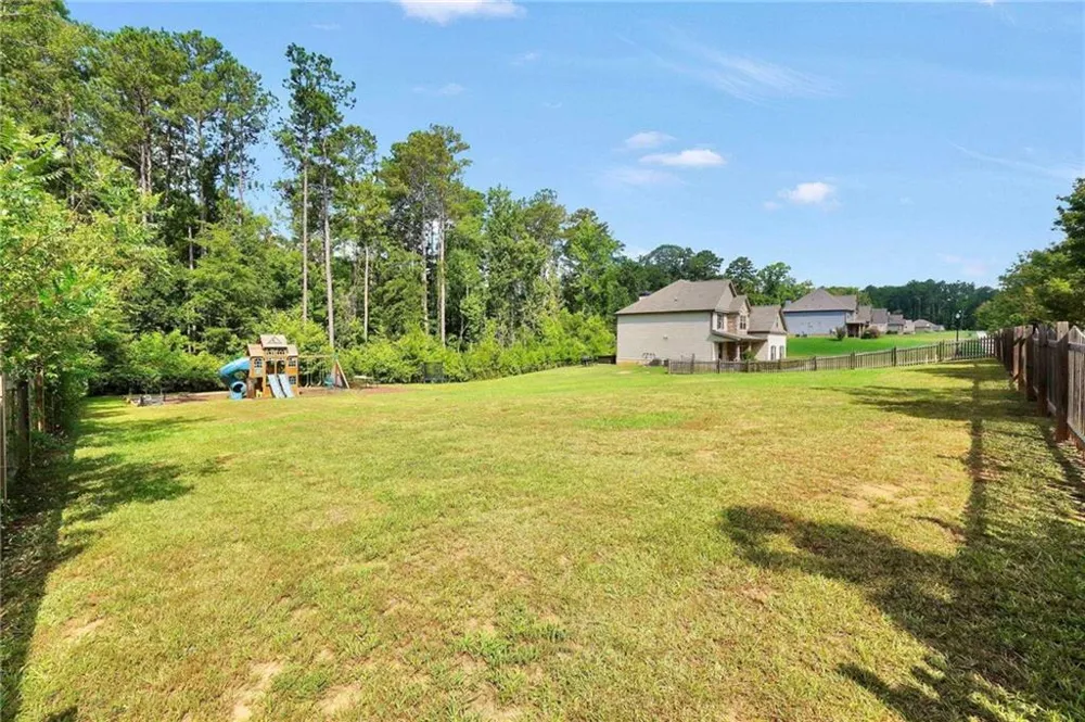 231 Homestead Circle Forsyth, GA 31029