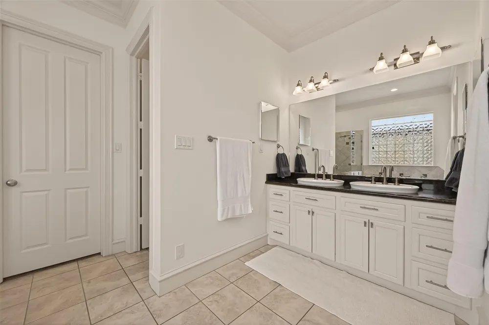 4019 Whitman Street Houston, TX 77027
