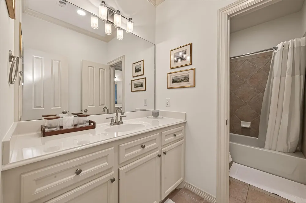 4019 Whitman Street Houston, TX 77027