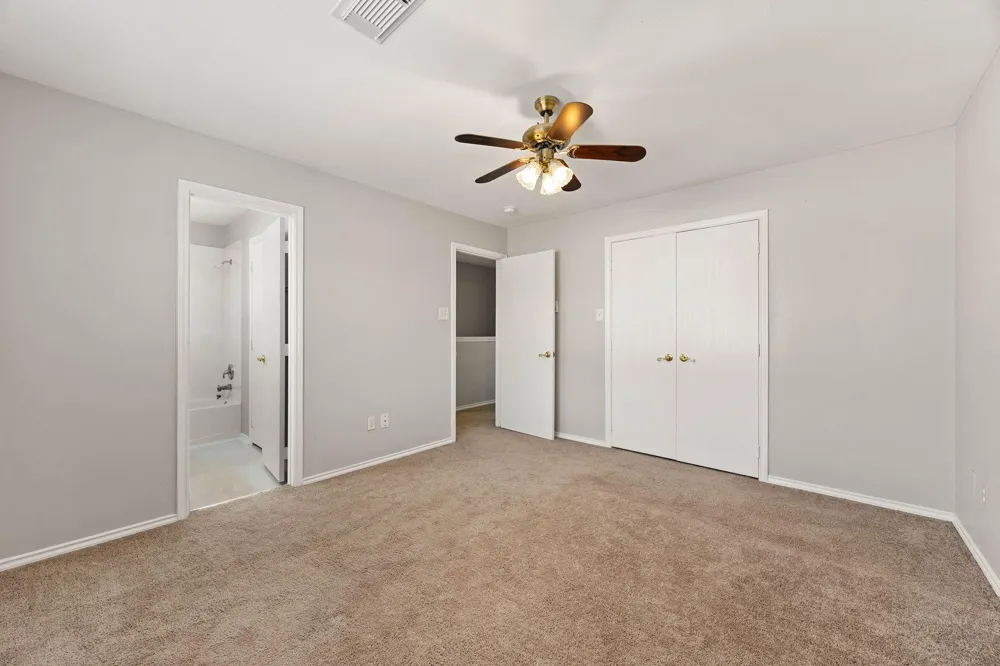 19714 Shores Edge Drive Tomball, TX 77375