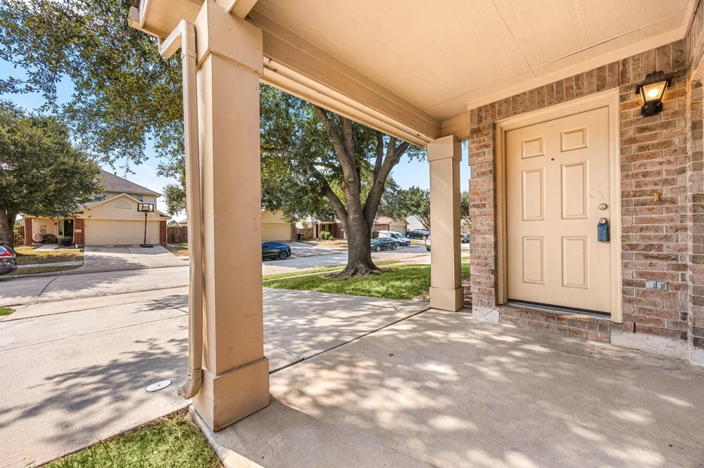 19714 Shores Edge Drive Tomball, TX 77375