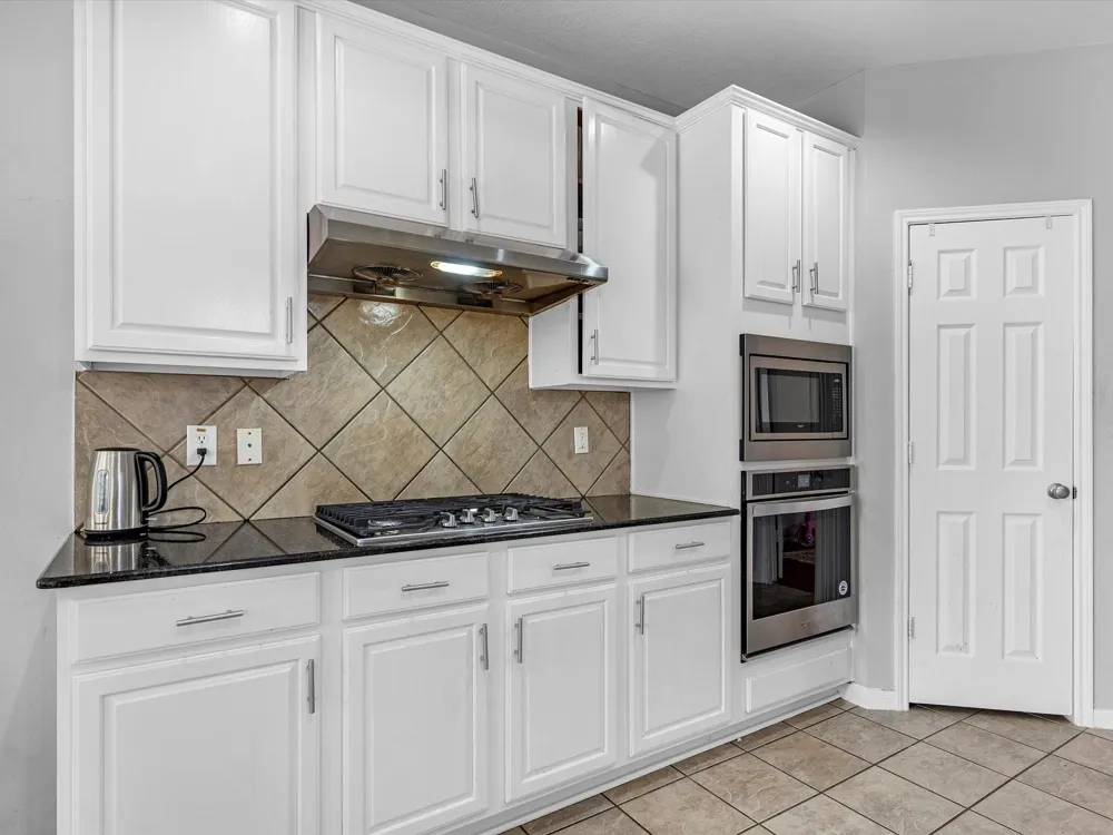 2507 Stonebury Lane Sugar Land, TX 77479