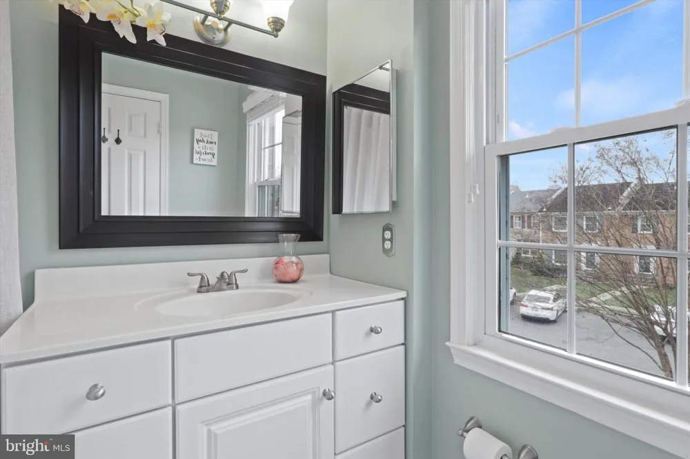 7010 LEESTONE STREET Springfield, VA 22151