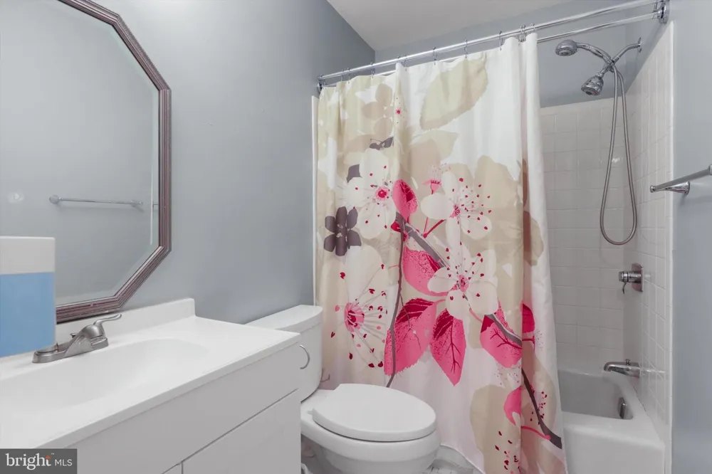 7010 LEESTONE STREET Springfield, VA 22151