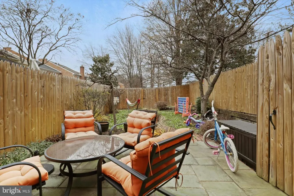 7010 LEESTONE STREET Springfield, VA 22151
