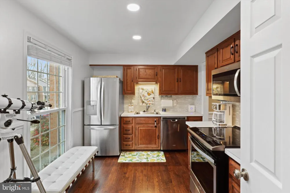 7010 LEESTONE STREET Springfield, VA 22151