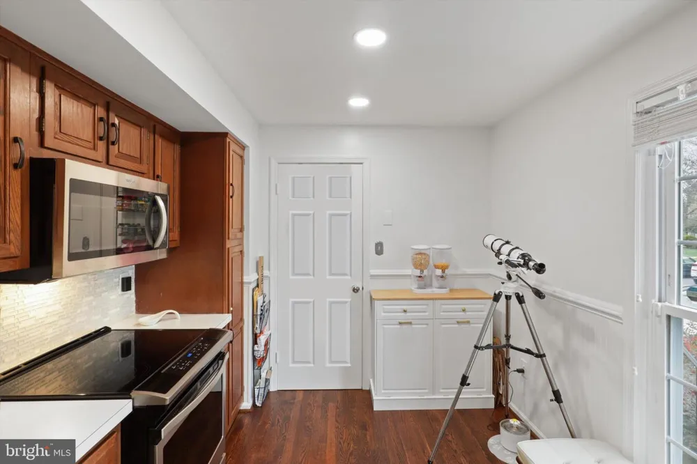 7010 LEESTONE STREET Springfield, VA 22151