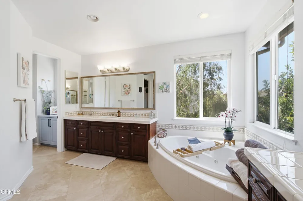 237 Trellis Place Camarillo, CA 93012