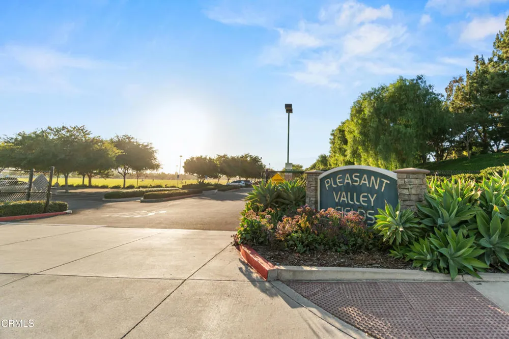 237 Trellis Place Camarillo, CA 93012